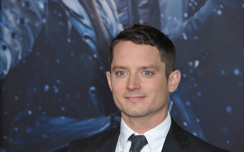 elijah-wood-i-seira-tou-amazon-de-tha-eprepe-na-legetai-arxontas-ton-daxtulidion