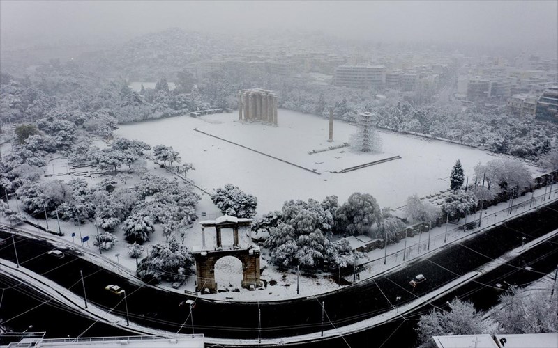 oi-pio-oraies-fotografies-tis-xionismenis-athinas