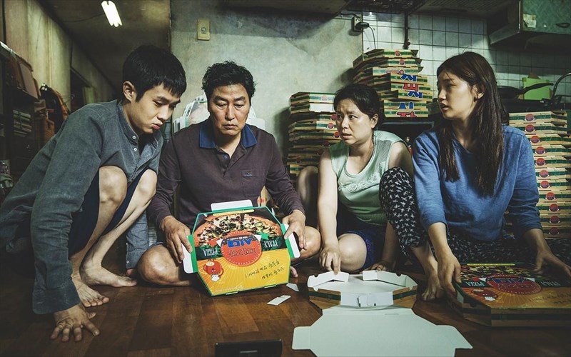 etoimo-to-senario-tis-protis-sunexeias-sta-parasita