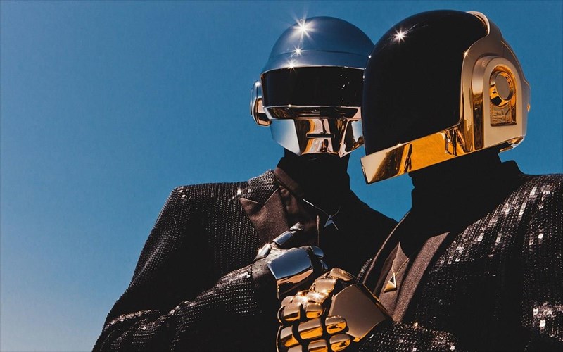 titloi-telous-gia-tous-daft-punk