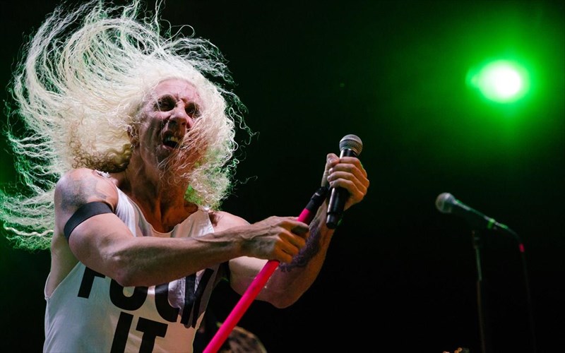 twisted-sister-enantion-rock-and-roll-hall-of-fame
