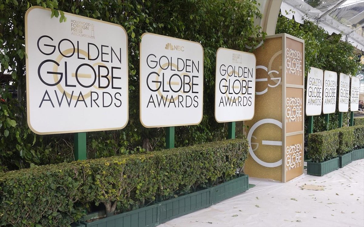 beverlyhillsca-January10goldenglobesawardssign