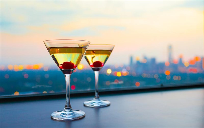 poio-einai-to-pio-akribo-kokteil-tou-kosmou