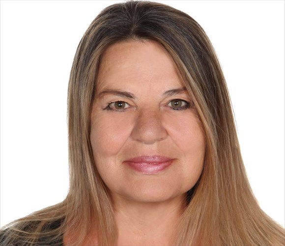 i-arguro-mantoglou-mas-sustinei-ton-erotomani-tis-eleutherias-adamantio-korai-sto-neo-tis-biblio