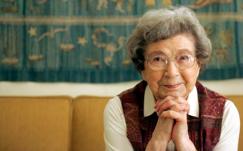 i-poluagapimeni-suggrafeas-paidikon-biblion-beverly-cleary-pethane-sta-104