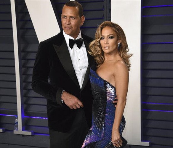 i-Jennifer-lopez-kai-o-alex-rodriguez-anakoinosan-episima-ton-xorismo-tous-alex-rodriguez-anakoinosan-episima-ton-xorismo-tous