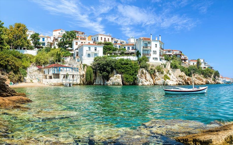 neo-5astero-ksenodoxeio-erxetai-sti-skiatho