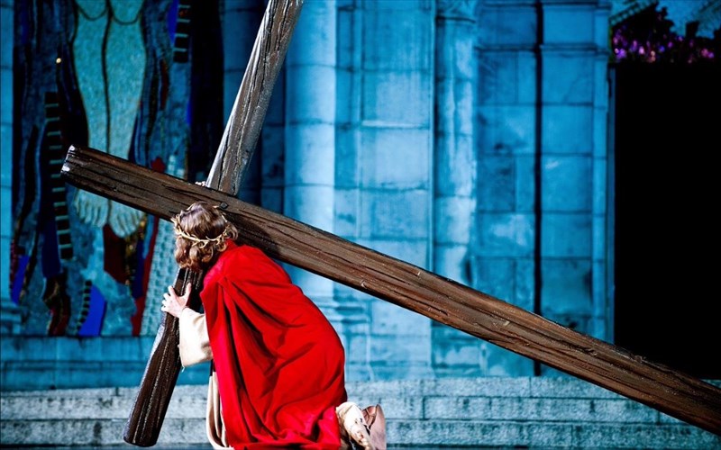 150-galloi-ithopoioi-parousiazoun-ti-zoi-kai-ta-pathi-tou-xristou