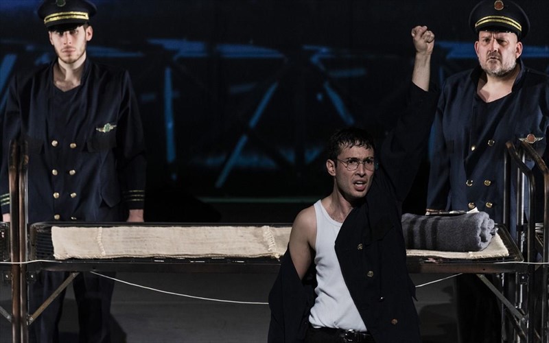 i-theatriki-metafora-tou-europa-tou-lars-fon-trier-dorean-stis-othones-mas