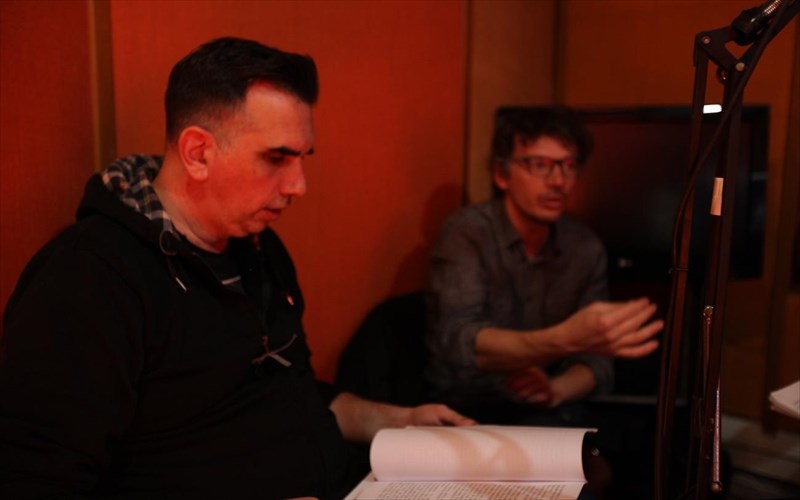 to-amartima-tis-mitros-mou-stin-plateia-theatrou-tou-athina-984