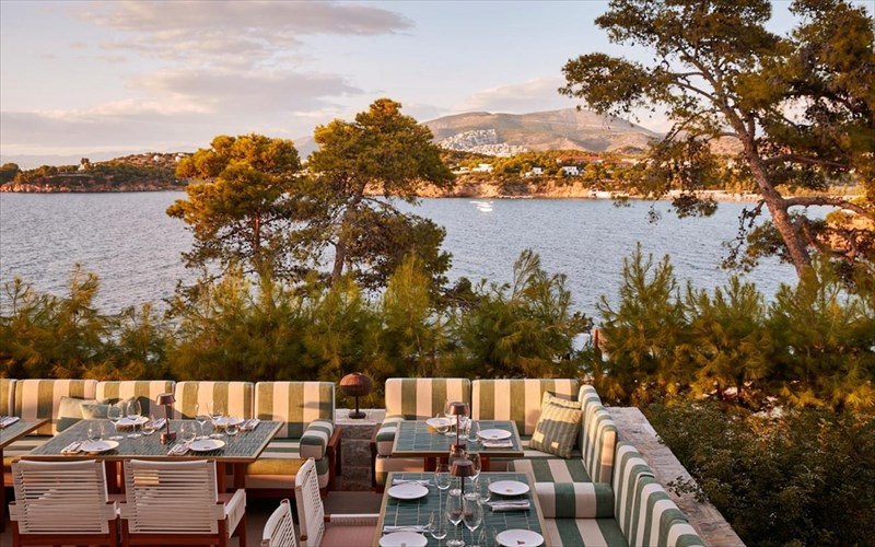 to-beefbar-athens-epistrefei-me-taksidiarikes-geuseis