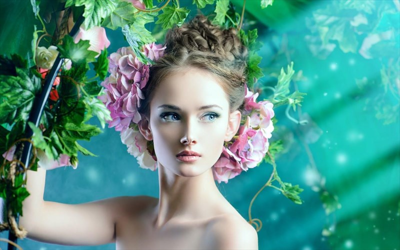 gia-kathe-koritsi-tou-mai-makigiaz-me-louloudia