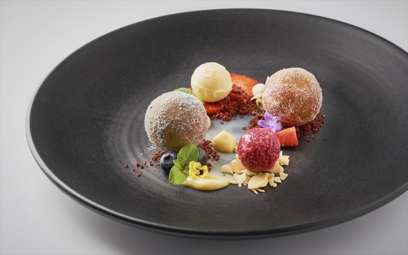 poioi-sef-exoun-ta-perissotera-asteria-michelin-ston-kosmo