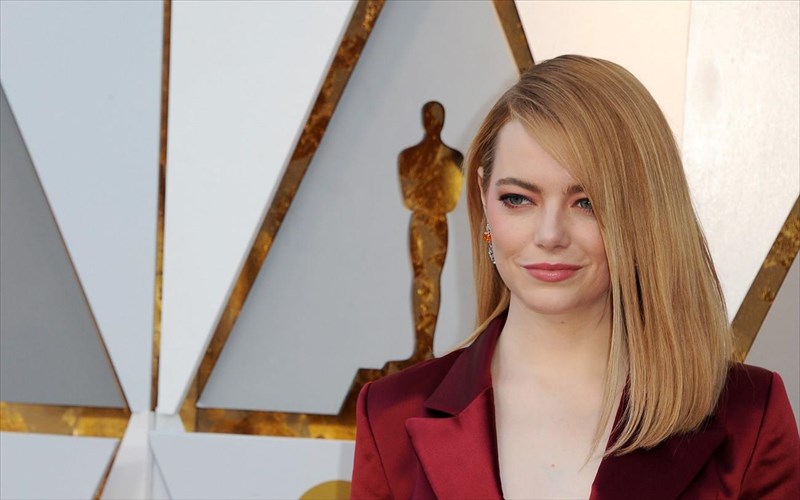 ta-krummena-noimata-piso-apo-tin-agria-omorfia-tis-emma-stone-os-cruella