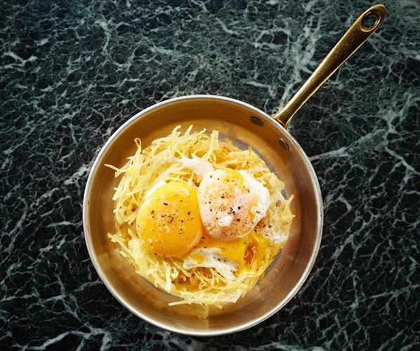 gkastone-otan-to-amerikaniko-diner-sunanta-tin-elliniki-psuxi