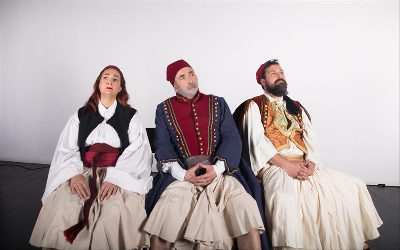 perimenontas-ton-karaiskaki-nees-fotografies-kai-programma-periodeias