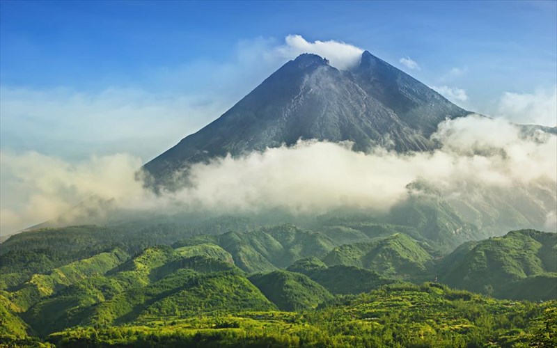 pente-ifaisteia-tou-kosmou-pou-prepei-na-meinete-makria