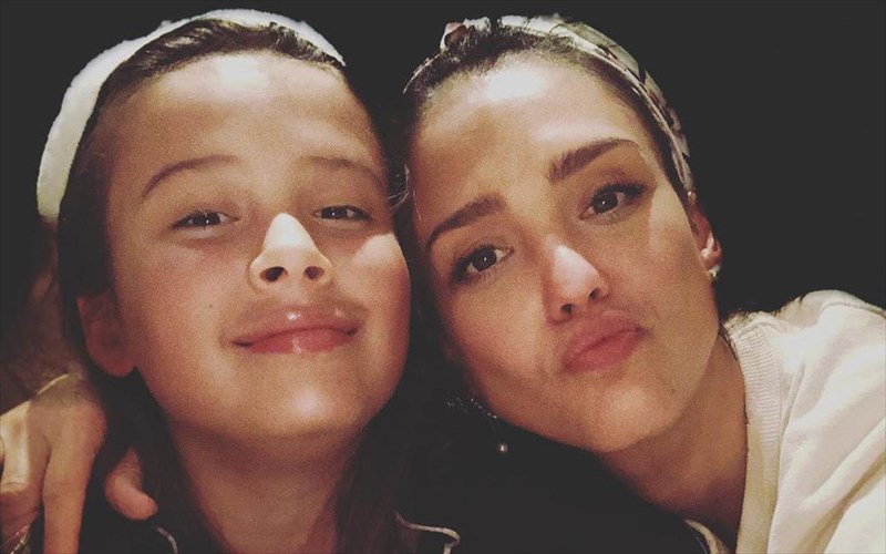 i-Jessica-alba-giortazei-ta-genethlia-tis-13xronis-koris-tis