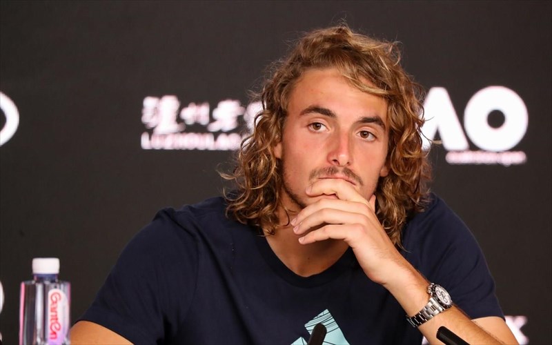 mia-epaggelmatiki-matia-sto-malli-tou-stefanou-tsitsipa