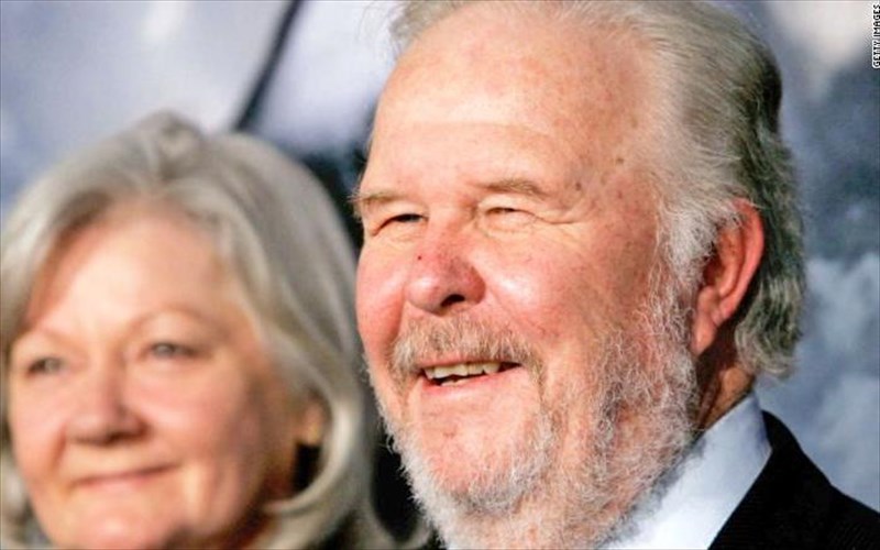 o-brabeumenos-me-oskar-ithopoios-ned-beatty-efuge-apo-ti-zoi-se-ilikia-83-eton