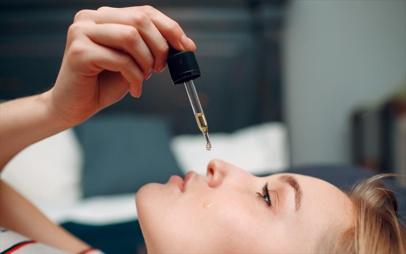 einai-kalo-na-xrisimopoieite-elaiolado-sto-prosopo-sas