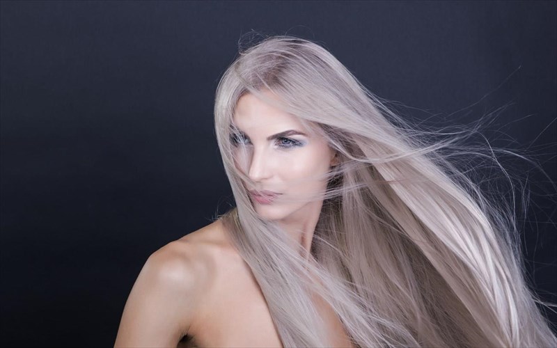 giati-ta-mallia-sas-gkrizaroun-proora