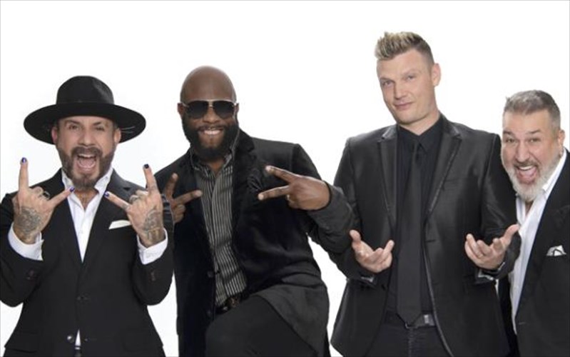 aneipotes-istories-apo-tin-epoxi-ton-boybands