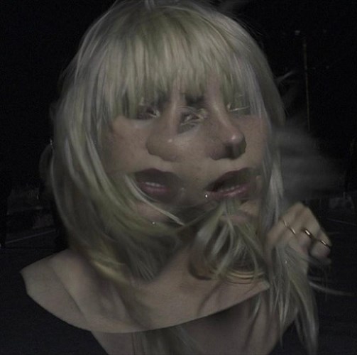 i-billie-eilish-kukloforei-neo-binteo-gia-to-neo-tis-single-nda