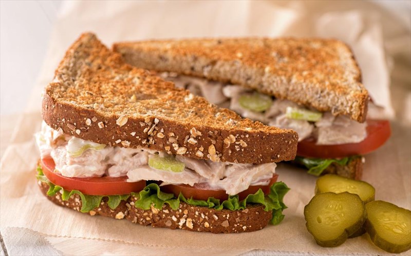 dokimaste-5-uperoxa-light-santouits-apo-tin-eidiko-uperoxa-light-santouits-apo-tin-eidiko