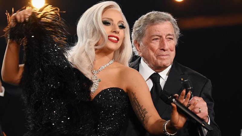 lady-gaga-gia-tony-bennett-anupomono-na-tragoudiso-me-ton-filo-mou