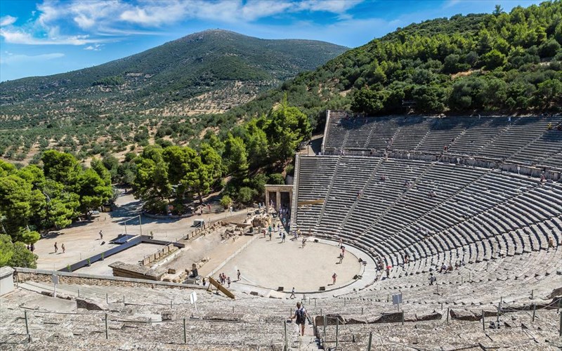 anaballontai-oi-parastaseis-tou-thesmou-oli-i-ellada-enas-politismos-ellada-enas-politismos