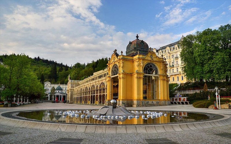 unesco-pano-apo-to-80-ton-neon-mnimeion-pagkosmias-klironomias-briskontai-se-2-ipeirous-ipeirous