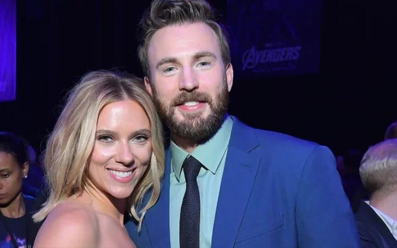 i-scarlett-Johansson-kai-o-chris-evans-sumprotagonistes-stin-tainia-ghosted-chris-evans-sumprotagonistes-stin-tainia-ghosted