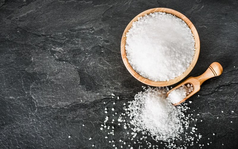 to-kolpo-gia-na-meiosete-ti-zaxari-kai-to-alati-sti-diatrofi