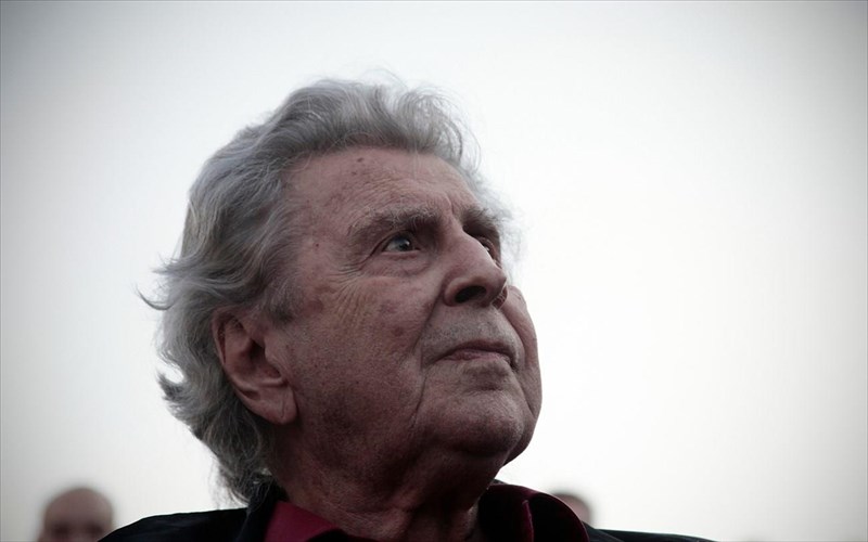 pethane-o-mikis-theodorakis-se-ilikia-96-eton-mikis-theodorakis-se-ilikia-96-eton