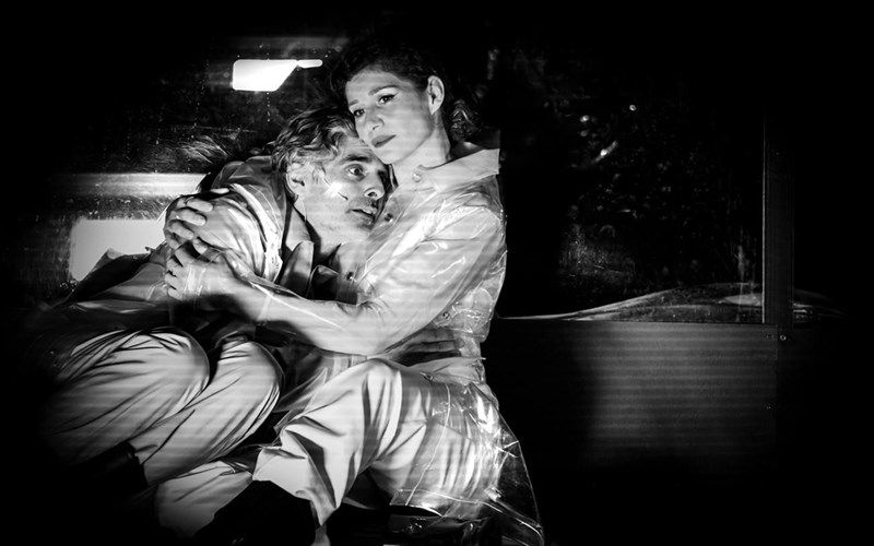 i-parastasi-kapoios-tha-erthei-tougianni-xoubarda-ksekinise-dunamika-ston-tholo