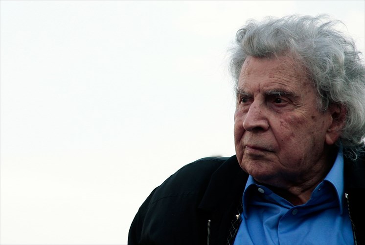 anastellontai-oi-energeies-gia-ton-entafiasmo-tou-miki-theodoraki