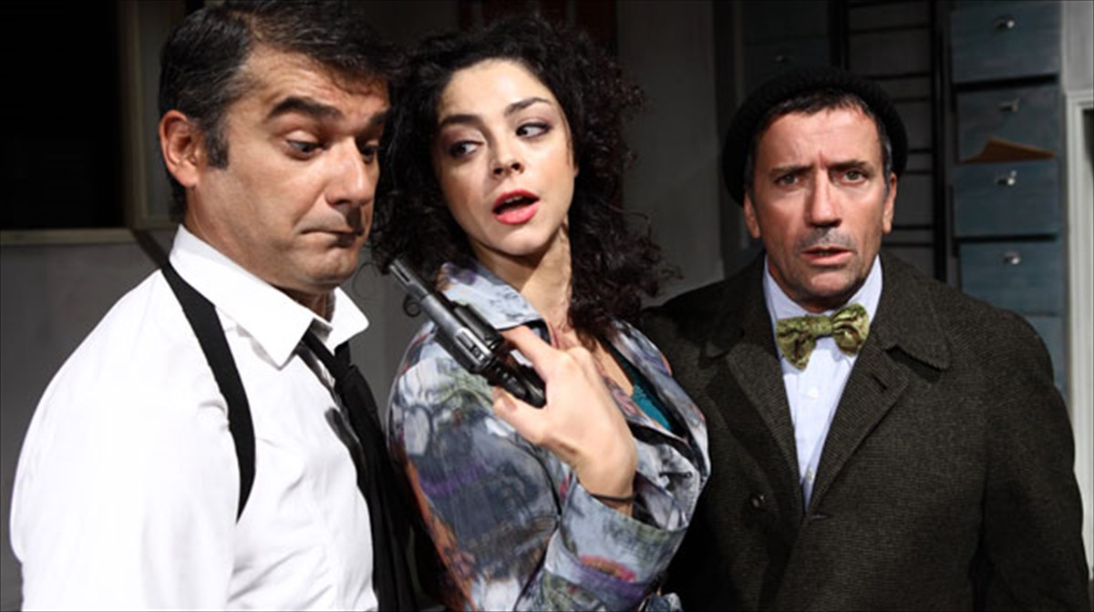 o-tuxaios-thanatos-enos-anarxikou-tou-ntario-fo