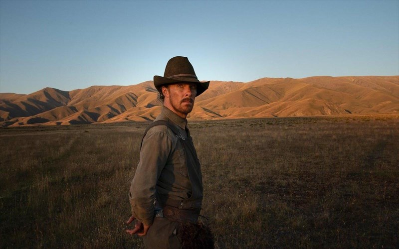 o-benedict-cumberbatch-gia-ton-gay-xaraktira-pou-upoduetai-sti-nea-tainia