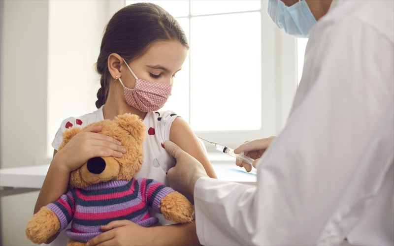 etoimoi-oi-paidiatroi-na-analaboun-ton-emboliasmo-paidion