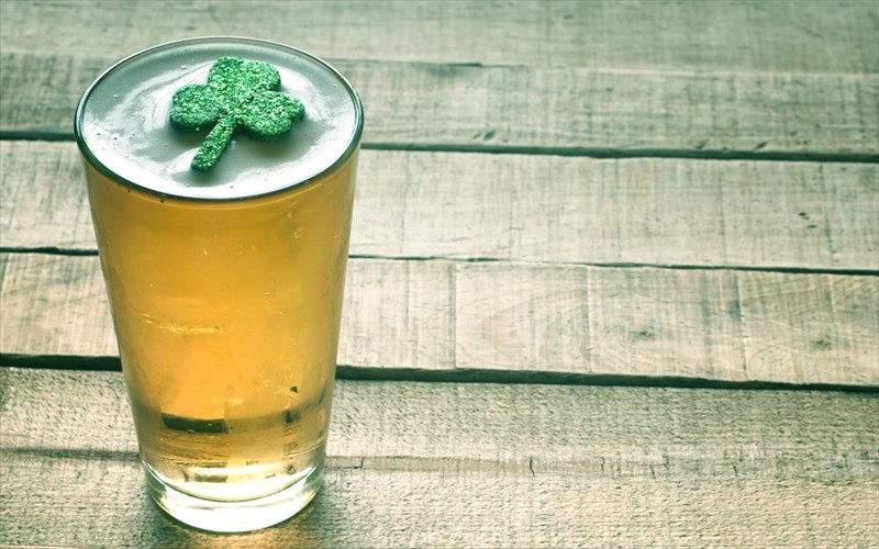st-patricks-day-pame-gia-mpira-ala-irlandika