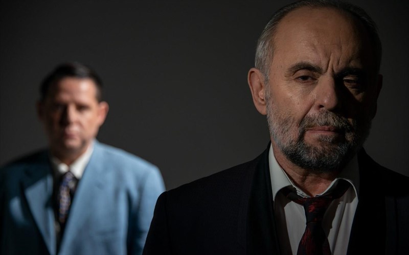 i-parastasi-slouth-tou-antoni-safer-parateinetai-logo-epituxias