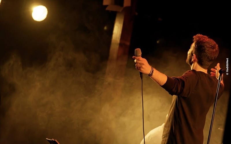 epistrefoume-stin-odo-frunixou-ksana-me-mia-mousiki-parastasi