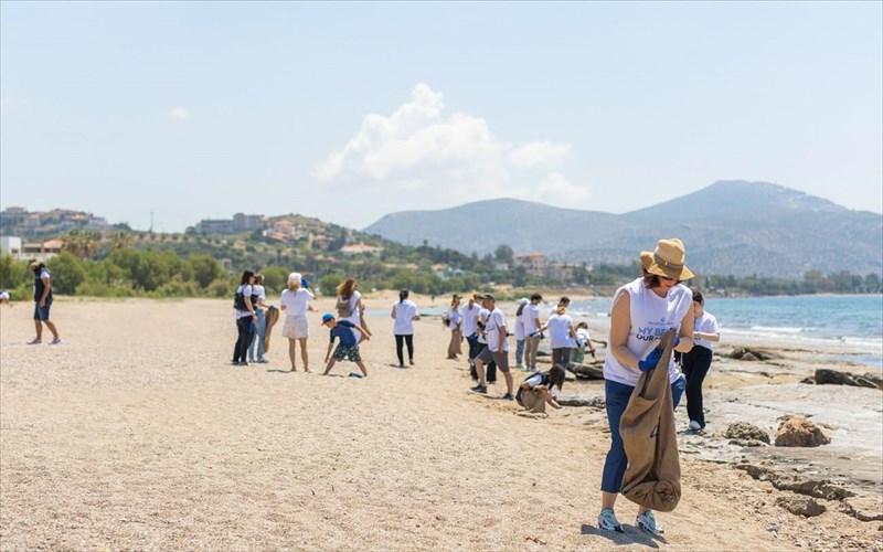 mybeach-ourplanet-gine-ki-esu-ethelontis-stous-katharismous-12-paralion-se-oli-tin-ellada-gia-na-kanoume-mazi-tis-paralies-mas-biosimes