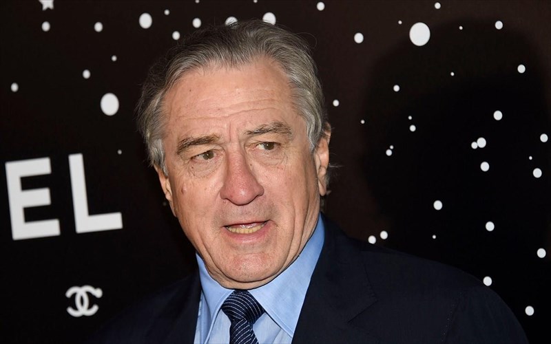 pateras-gia-ebdomi-fora-o-79xronos-robert-de-niro-79xronos-robert-de-niro