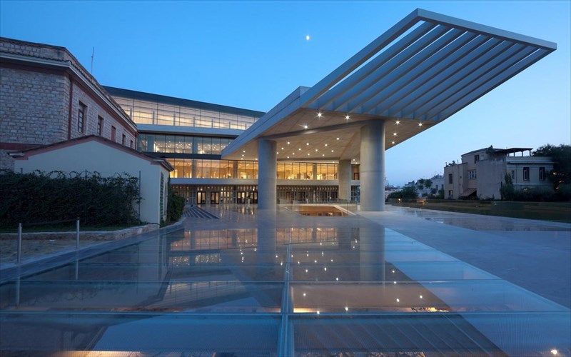 to-mouseio-akropolis-ginetai-14-kai-to-giortazei