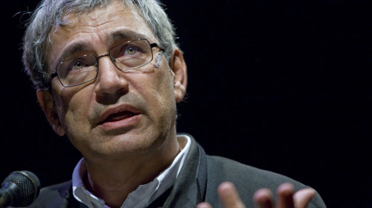 to-neo-biblio-tou-orxan-pamouk