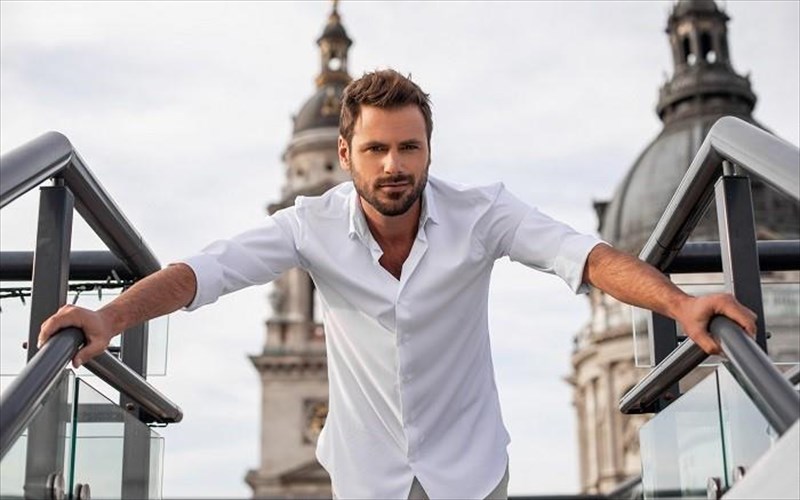 hauser-o-rock-star-me-to-tselo-anebainei-ston-lukabitto