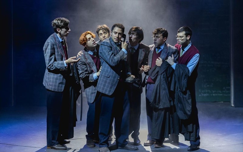 o-kuklos-ton-xamenon-poiiton-epistrefei-apo-fthinoporo