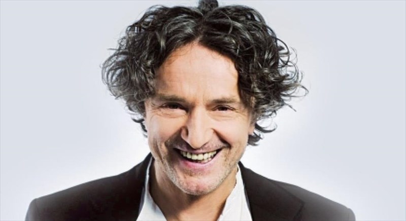 o-goran-bregović-fernei-to-fthinoporo-mousika-me-ena-live-sto-theatro-alsos